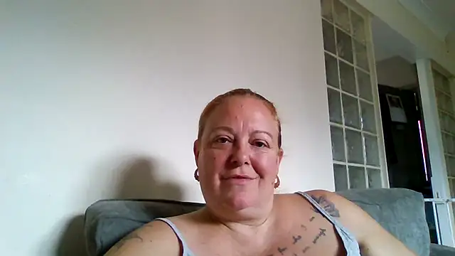 prettysexy2711 online show from 10-07-25, 11:07