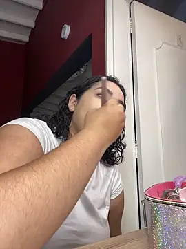 Snapshot of krisstenSantos chatting on 10-10-25, 11:53 krisstenSantos online show from 10-10-25, 11:53