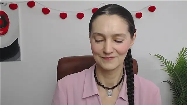 Snapshot of TayaFinch chatting on 02-23-26, 01:08 TayaFinch online show from 02-23-26, 01:08