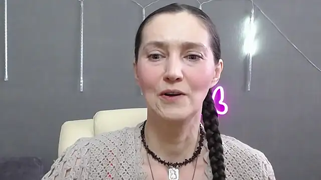 Snapshot of TayaFinch chatting on 03-13-26, 01:07 TayaFinch online show from 03-13-26, 01:07