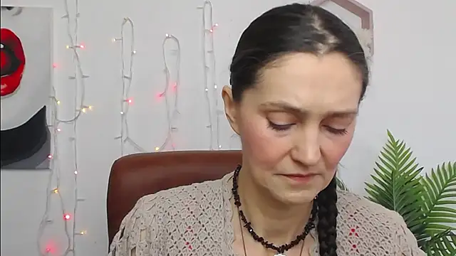 Snapshot of TayaFinch chatting on 03-23-26, 01:15 TayaFinch online show from 03-23-26, 01:15