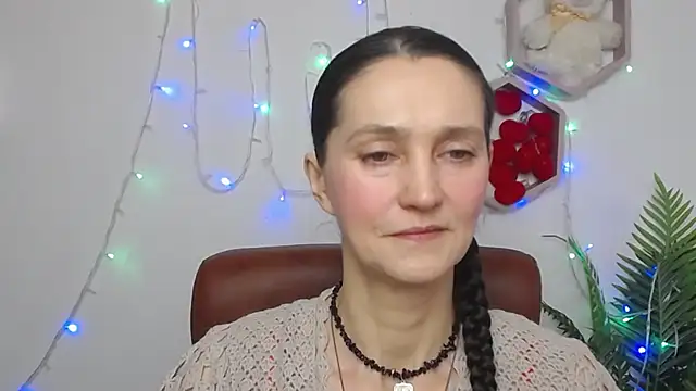 Snapshot of TayaFinch chatting on 03-27-26, 01:22 TayaFinch online show from 03-27-26, 01:22