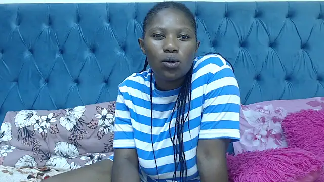 Snapshot of bemymasterlovers chatting on 03-08-26, 03:49 bemymasterlovers online show from 03-08-26, 03:49