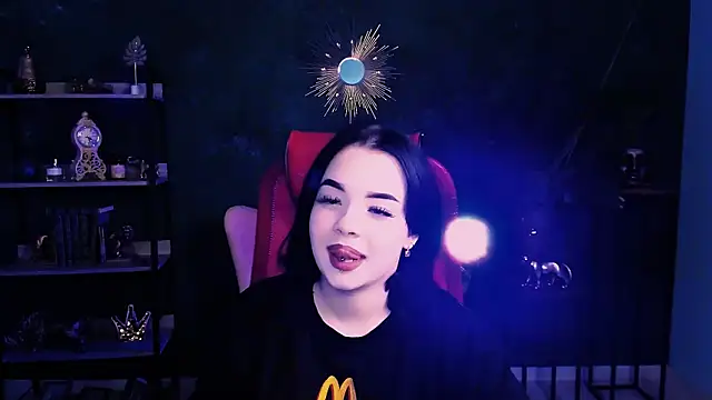 Snapshot of leslierowe_ chatting on 09-23-25, 08:34 leslierowe online show from 09-23-25, 08:34