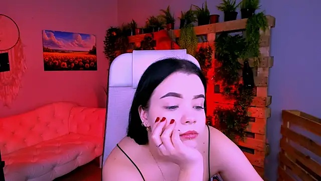 Snapshot of leslierowe_ chatting on 11-02-25, 01:46 leslierowe online show from 11-02-25, 01:46