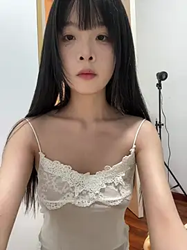 qiqi x online show from 05-05-26, 02:14
