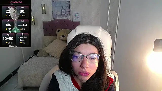 alllyson  online show from 11-12-25, 07:46