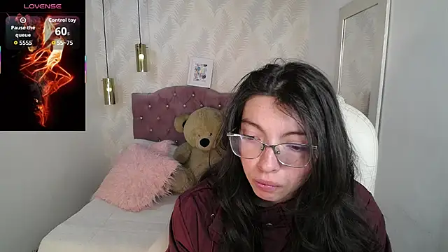 alllyson  online show from 02-02-26, 07:23