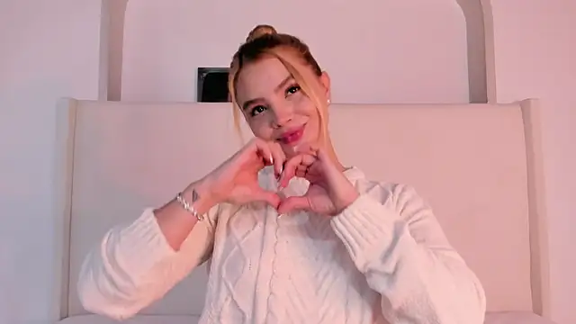 Sofi glow online show from 03-23-26, 09:30