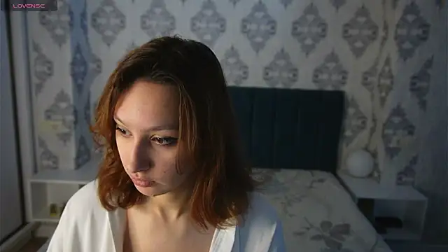 Snapshot of LilyannRosse chatting on 02-15-26, 07:16 LilyannRosse online show from 02-15-26, 07:16