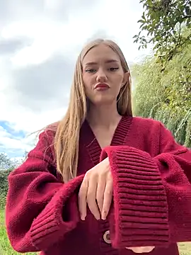 MilaMoone online show from 10-02-25, 10:22