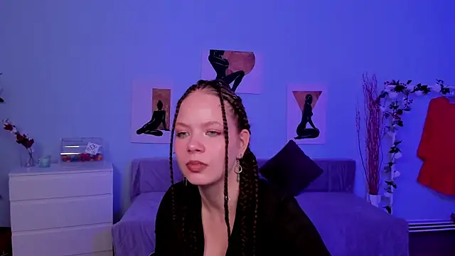 Snapshot of BetsyKiss chatting on 10-17-25, 05:54 BetsyKiss online show from 10-17-25, 05:54