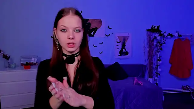 Snapshot of BetsyKiss chatting on 10-30-25, 05:13 BetsyKiss online show from 10-30-25, 05:13