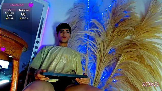 Juan twinks online show from 10-03-25, 07:44