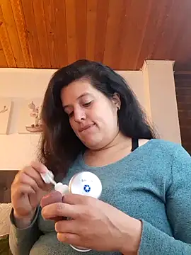 Snapshot of Andrea_secret_ chatting on 03-19-26, 01:37 Andrea secret online show from 03-19-26, 01:37