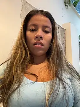 Snapshot of EMILIIA_RICHTER__ chatting on 02-23-26, 11:40 EMILIIA RICHTER online show from 02-23-26, 11:40