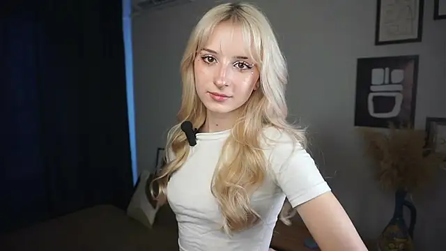 FridaAaberg online show from 09-22-25, 06:59