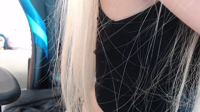 kissy kissi online show from 10-04-25, 09:07