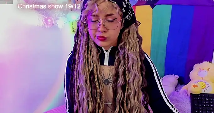 NekoWaifu online show from 12-15-25, 01:48