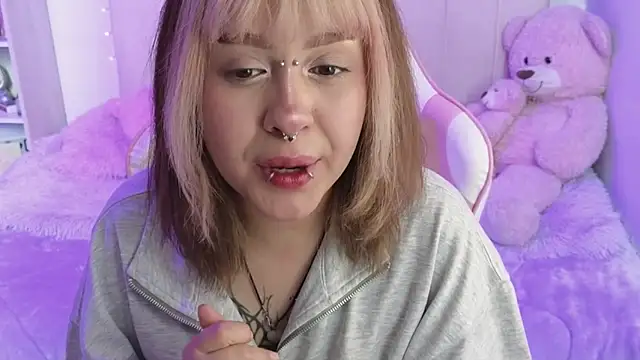 NekoWaifu online show from 05-11-26, 04:04