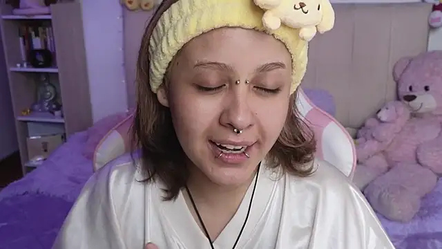 NekoWaifu online show from 05-12-26, 02:36