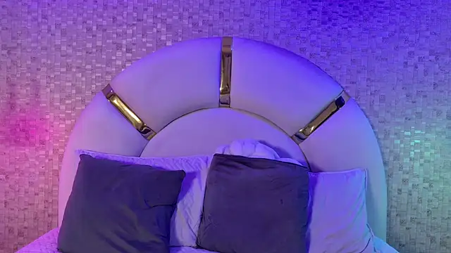 Snapshot of paulina_cano chatting on 09-18-25, 09:17 paulina cano online show from 09-18-25, 09:17