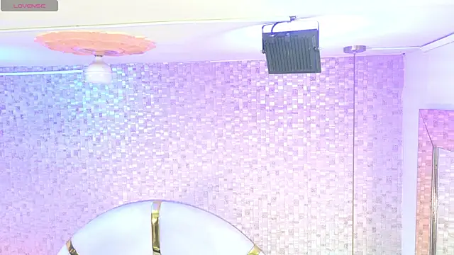 Snapshot of paulina_cano chatting on 10-06-25, 07:11 paulina cano online show from 10-06-25, 07:11