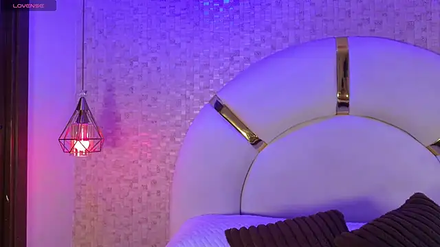 Snapshot of paulina_cano chatting on 10-14-25, 07:25 paulina cano online show from 10-14-25, 07:25