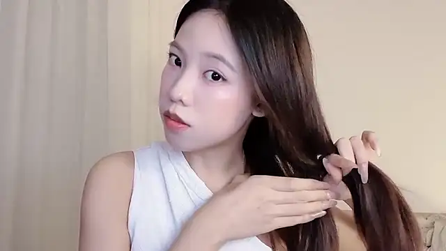 Snapshot of Meng_777 chatting on 12-21-25, 12:34 Meng 777 online show from 12-21-25, 12:34