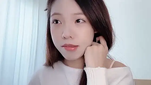 Snapshot of Meng_777 chatting on 01-09-26, 08:28 Meng 777 online show from 01-09-26, 08:28