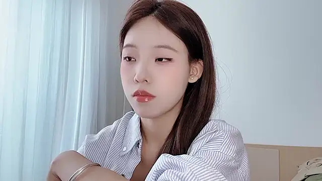 Snapshot of Meng_777 chatting on 02-04-26, 08:20 Meng 777 online show from 02-04-26, 08:20