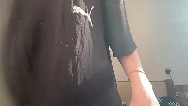 Snapshot of MargarettNewbie chatting on 10-06-25, 04:10 MargarettNewbie online show from 10-06-25, 04:10