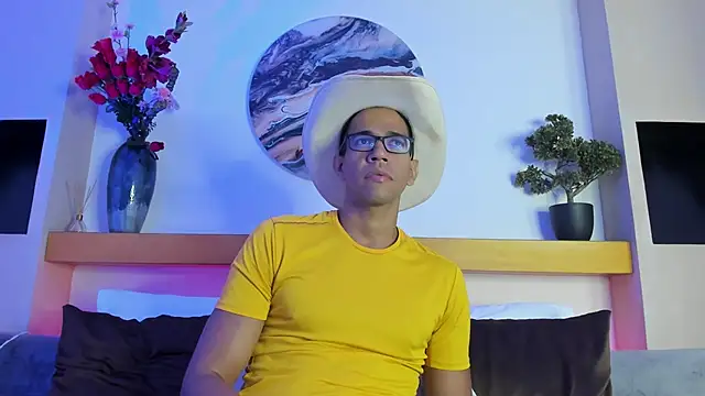 Snapshot of JacobDraven chatting on 10-05-25, 01:37 JacobDraven online show from 10-05-25, 01:37