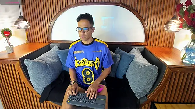 Snapshot of JacobDraven chatting on 11-06-25, 03:40 JacobDraven online show from 11-06-25, 03:40