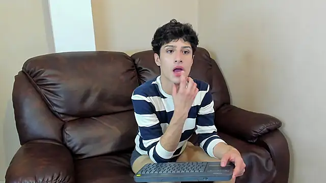 Xam Collen online show from 01-10-26, 07:48