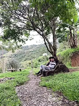 sky-wolves online show from 11-08-25, 03:45