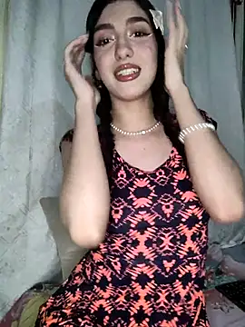 Emily-hottson online show from 10-11-25, 05:28