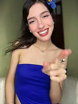 Emily-hottson online show from 05-11-26, 03:45