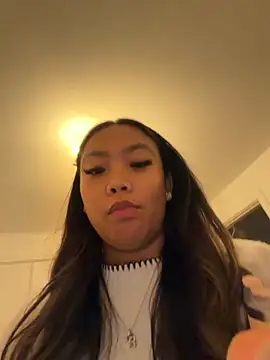 Snapshot of MissCherryyxox chatting on 10-01-25, 05:30 MissCherryyxox online show from 10-01-25, 05:30