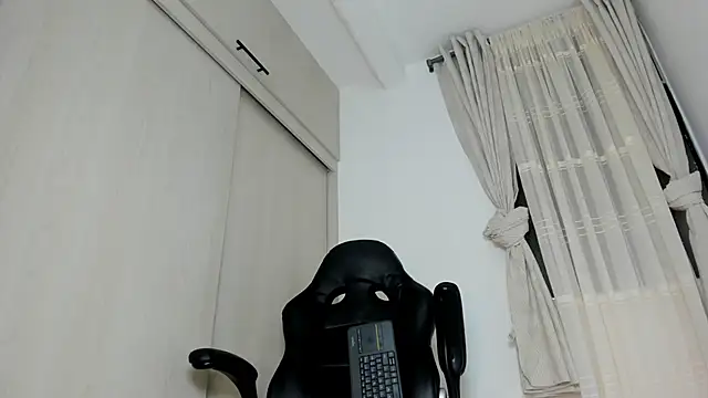 Biscuit oliva online show from 06-11-26, 12:32