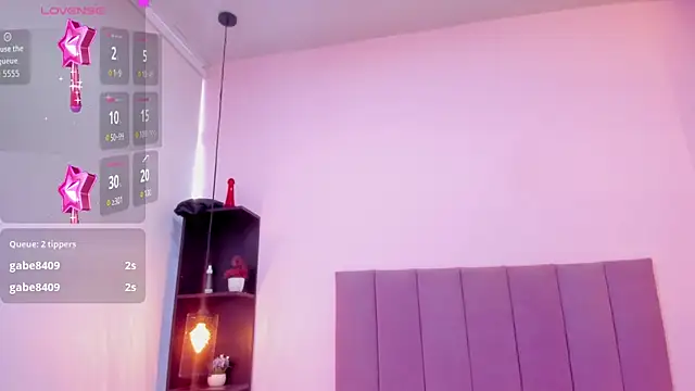 HoollyHendrix online show from 10-03-25, 08:06