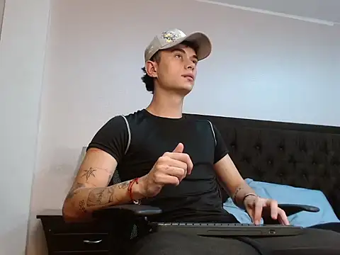 Snapshot of jaico_santos chatting on 09-23-25, 10:57 jaico santos online show from 09-23-25, 10:57