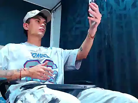 Snapshot of jaico_santos chatting on 10-04-25, 10:19 jaico santos online show from 10-04-25, 10:19