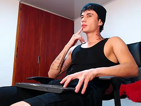 Snapshot of jaico_santos chatting on 10-20-25, 10:54 jaico santos online show from 10-20-25, 10:54