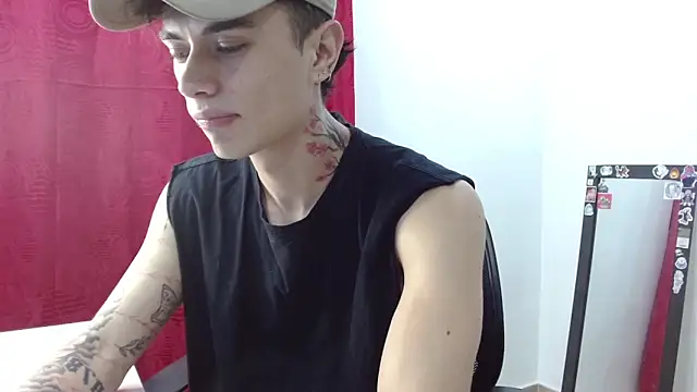 Snapshot of jaico_santos chatting on 05-13-26, 11:44 jaico santos online show from 05-13-26, 11:44