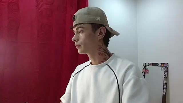 Snapshot of jaico_santos chatting on 05-20-26, 11:33 jaico santos online show from 05-20-26, 11:33