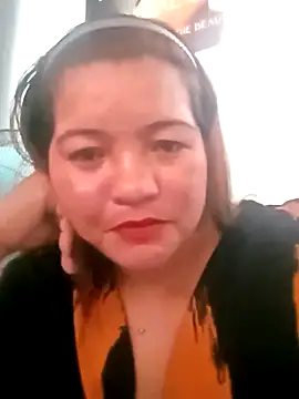 Snapshot of asian_seductive2 chatting on 10-12-25, 06:01 asian seductive2 online show from 10-12-25, 06:01