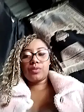 Snapshot of Ebony-Goddess19 chatting on 10-02-25, 08:16 Ebony-Goddess19 online show from 10-02-25, 08:16