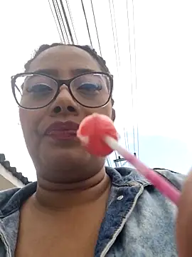 Snapshot of Ebony-Goddess19 chatting on 10-07-25, 04:15 Ebony-Goddess19 online show from 10-07-25, 04:15