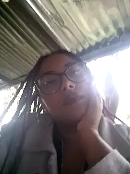 Snapshot of Ebony-Goddess19 chatting on 10-28-25, 10:23 Ebony-Goddess19 online show from 10-28-25, 10:23